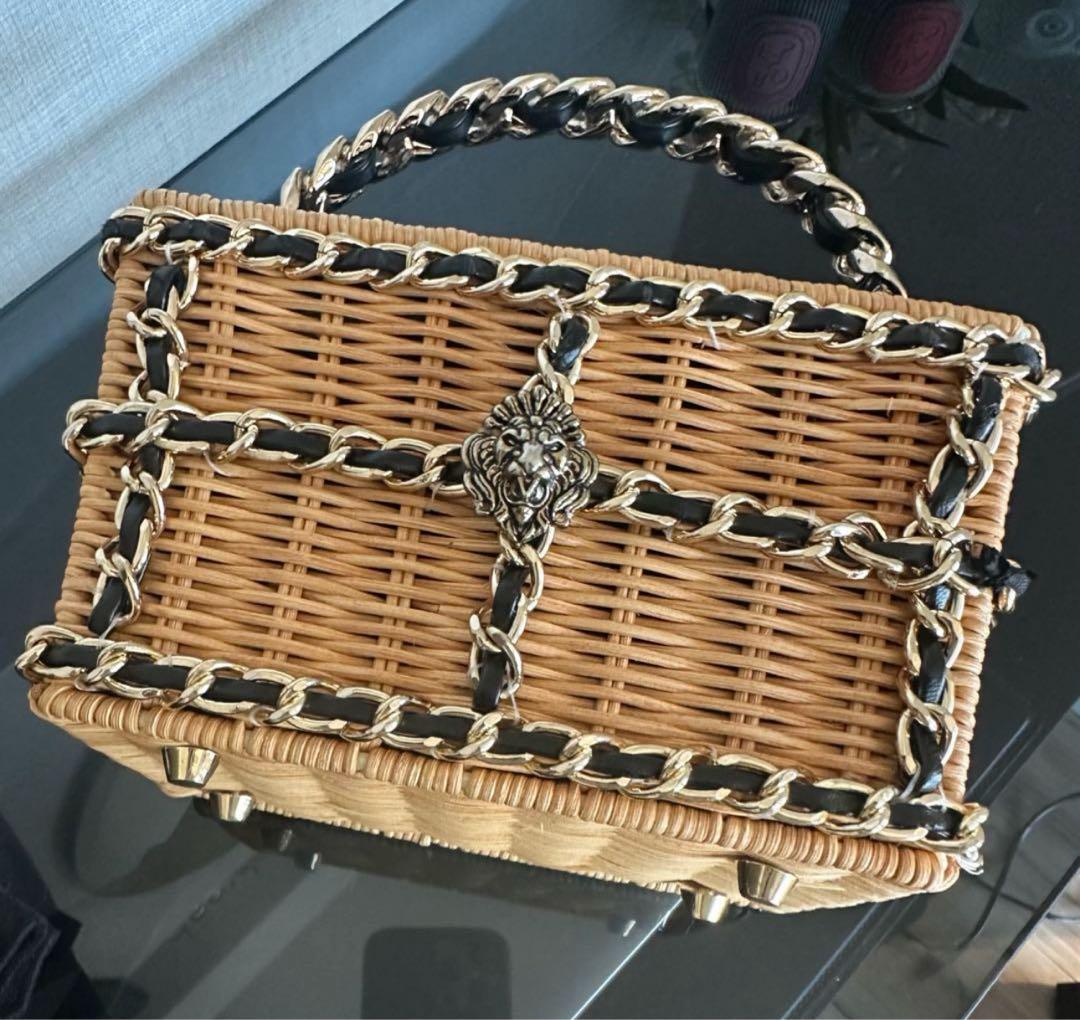 ヴァクトーカゴバックミニ美品(持ち手をテグスにて補強あり)