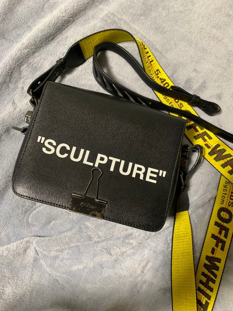 OFF-WHITE \"SCULPTURE\" ショルダーバッグ