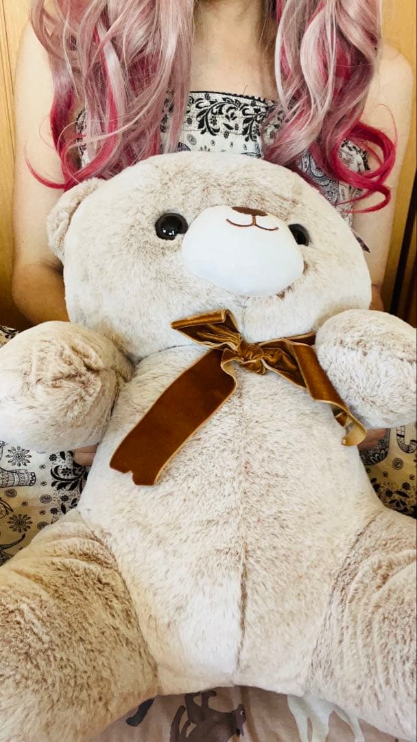 可愛いリボン付きのクマのぬいぐるみ《TAITO限定》