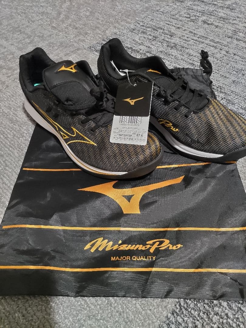 新品未使用 Mizuno ウェーブフィットトランプロ 27.0 黒/金 MIZUNO（ミズノ） ランニングシューズ メンズ レディース ウエーブ