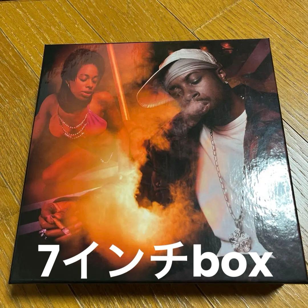 j dee j dilla welcome 2 detroit 7インチ box Columns J・ディラの名作『Welcome 2 Detroit』が7インチ12枚組