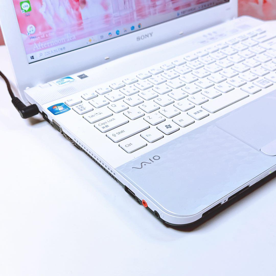 ❤️ポッキリ10000円❤️キラキラ可愛い✨カメラ付きノートパソコン