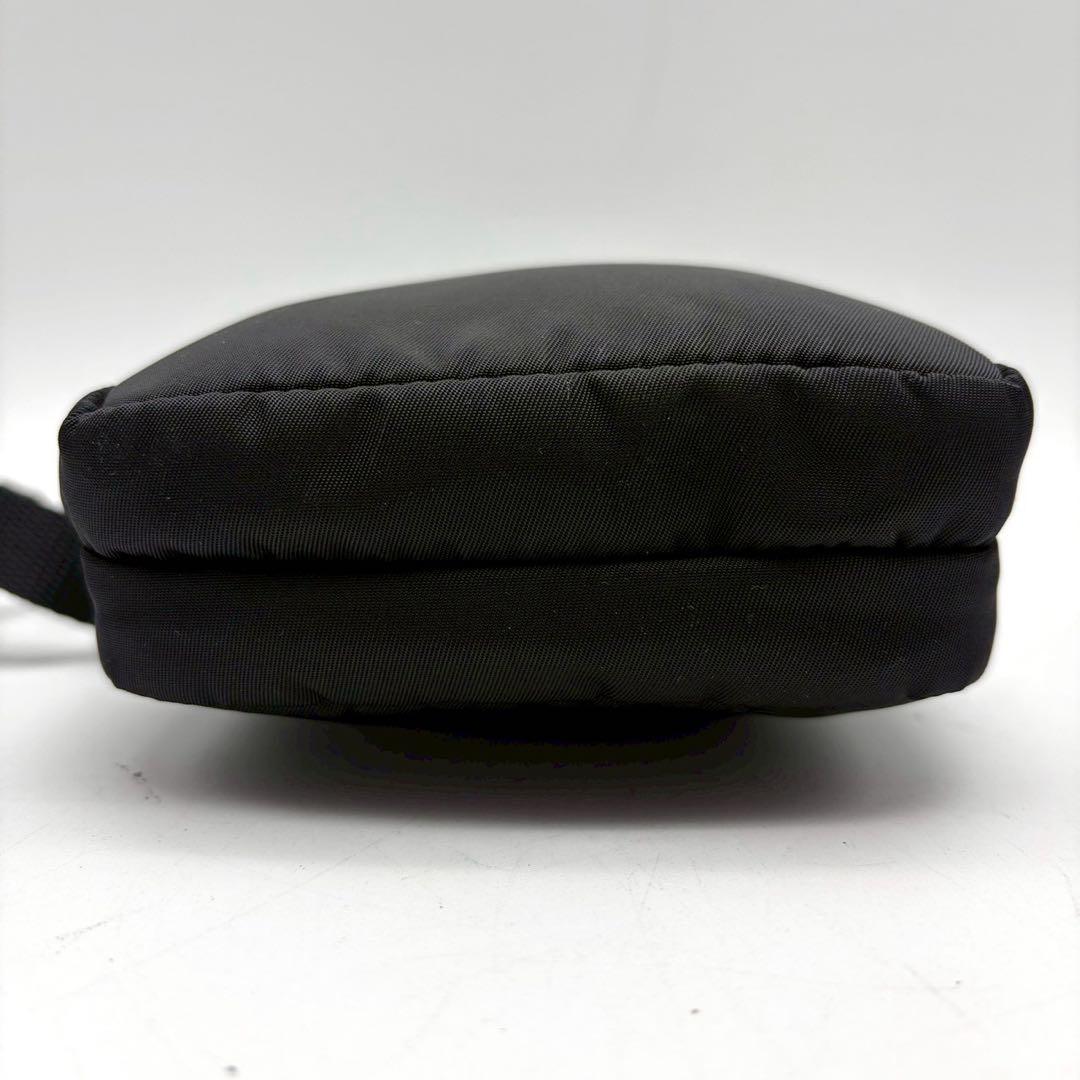 極美品 プラダ 三角プレートロゴ ナイロン ショルダー バッグ フォン