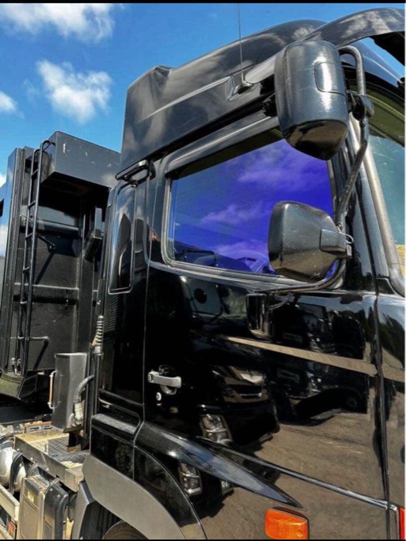 17クオン Pクオン RL安 3点 UDトラックス UD クオン 3分割 フロント バンパー センター 左 右