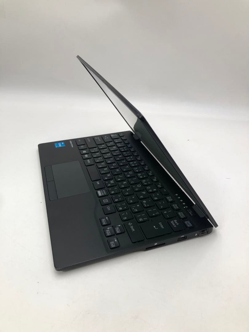 富士通 LIFEBOOK i3 -1115G4 8GBメモリ SSD 256GB