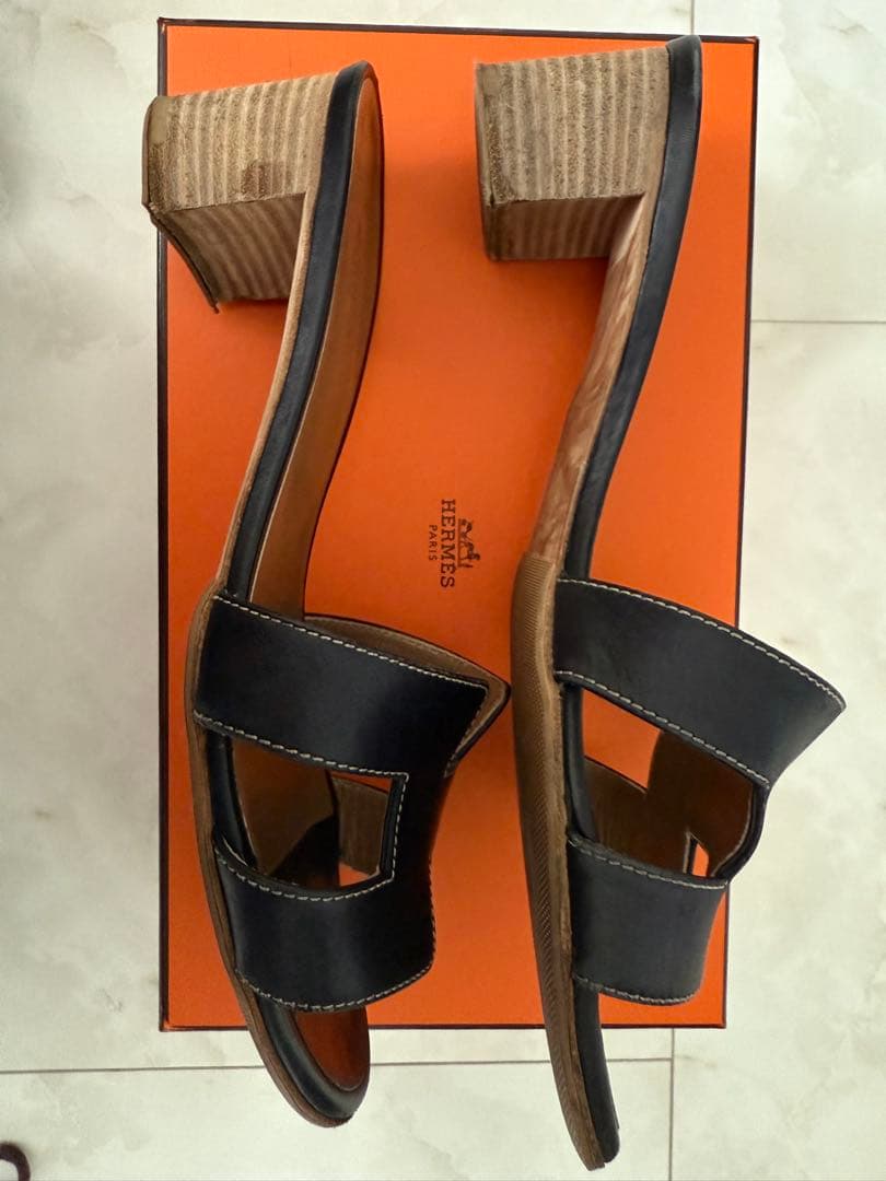 HERMESエルメス　レディスサンダル 《オアジス》黒　38.5