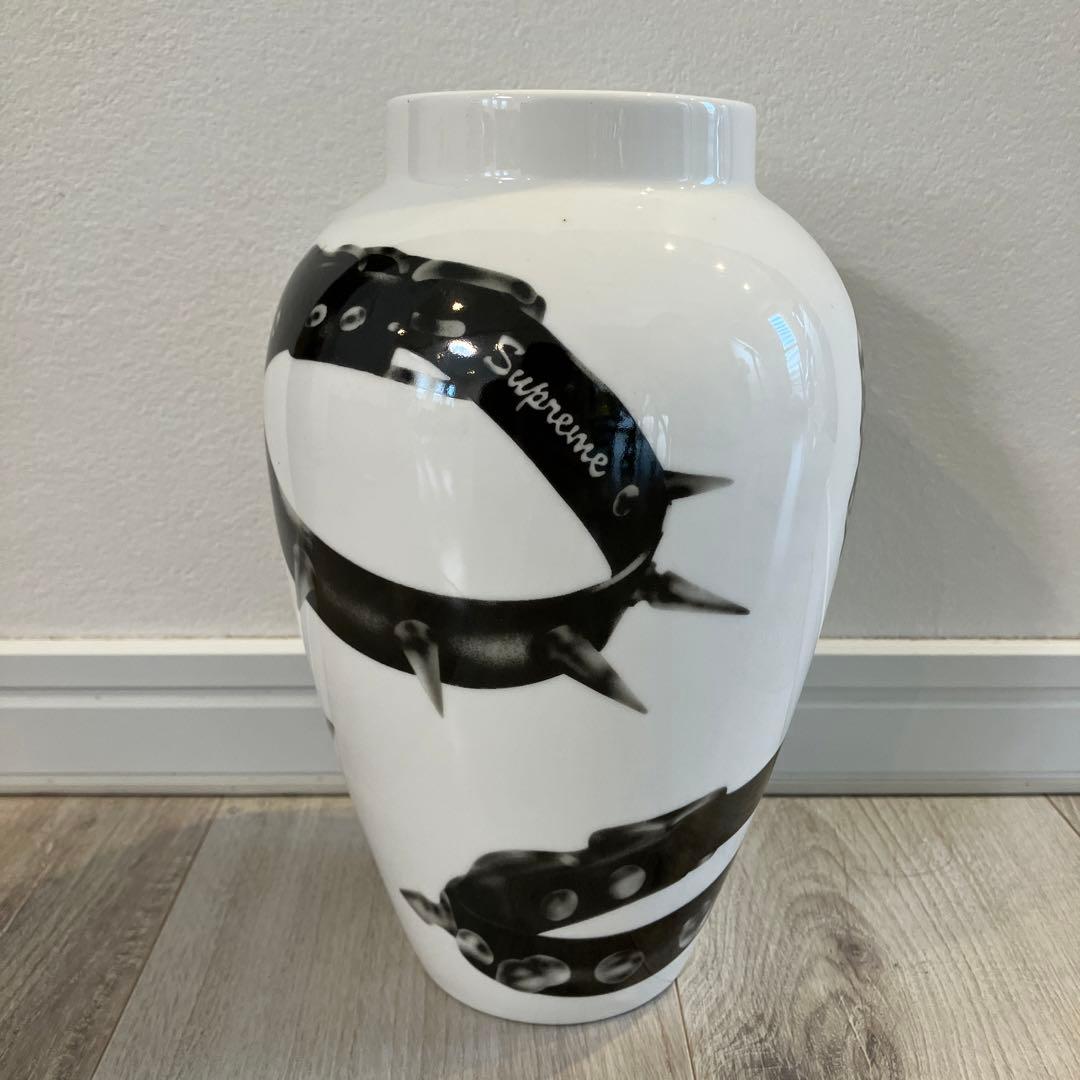 supreme シュプリーム Studded Collars Vase 花瓶 - メルカリ