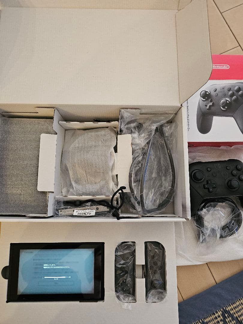 Switch Nintendo Switch &proコントローラセット Amazon.com: Nintendo Switch Console with Gray Joy-Con, Pro