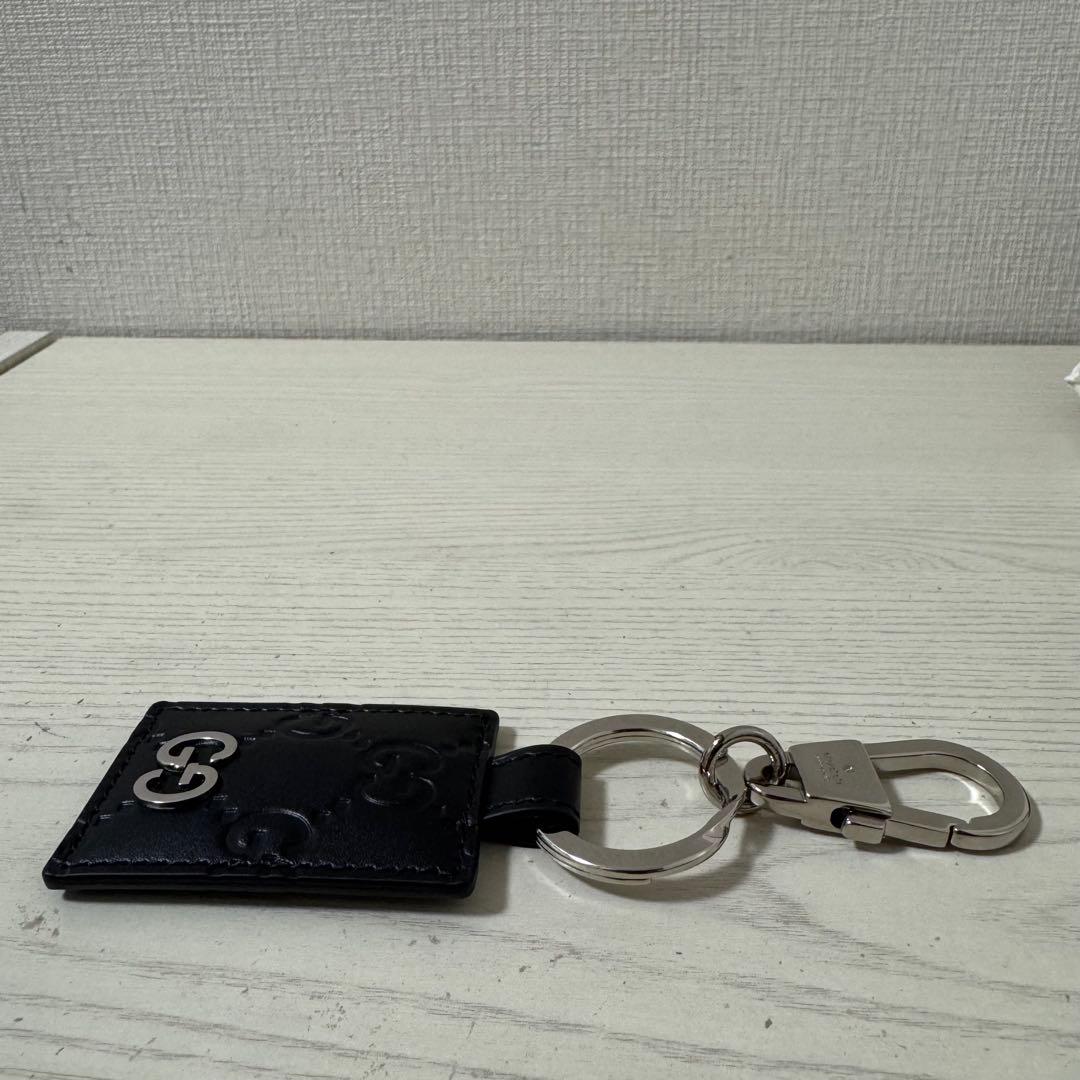 新品同様】グッチ GUCCI キーリング シマ GG レザー ブラック 黒