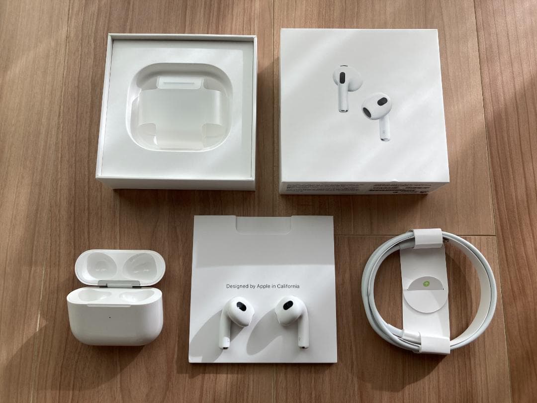 Apple AirPods 第3世代 Lightning／MagSafe充電対応 Apple AirPods（第3世代）MagSafe充電ケース付き 【送料無料】 | 黒物