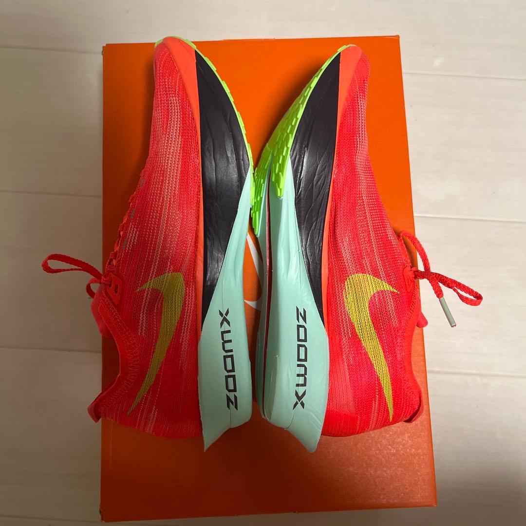 【新品】NIKE ZOOMX STREAKFLY2 25.5cm