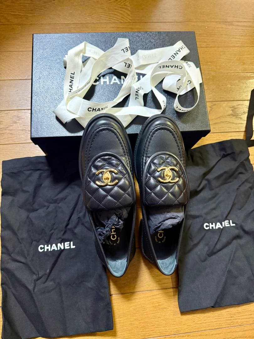 CHANEL キルティング ブラック ローファー - メルカリ