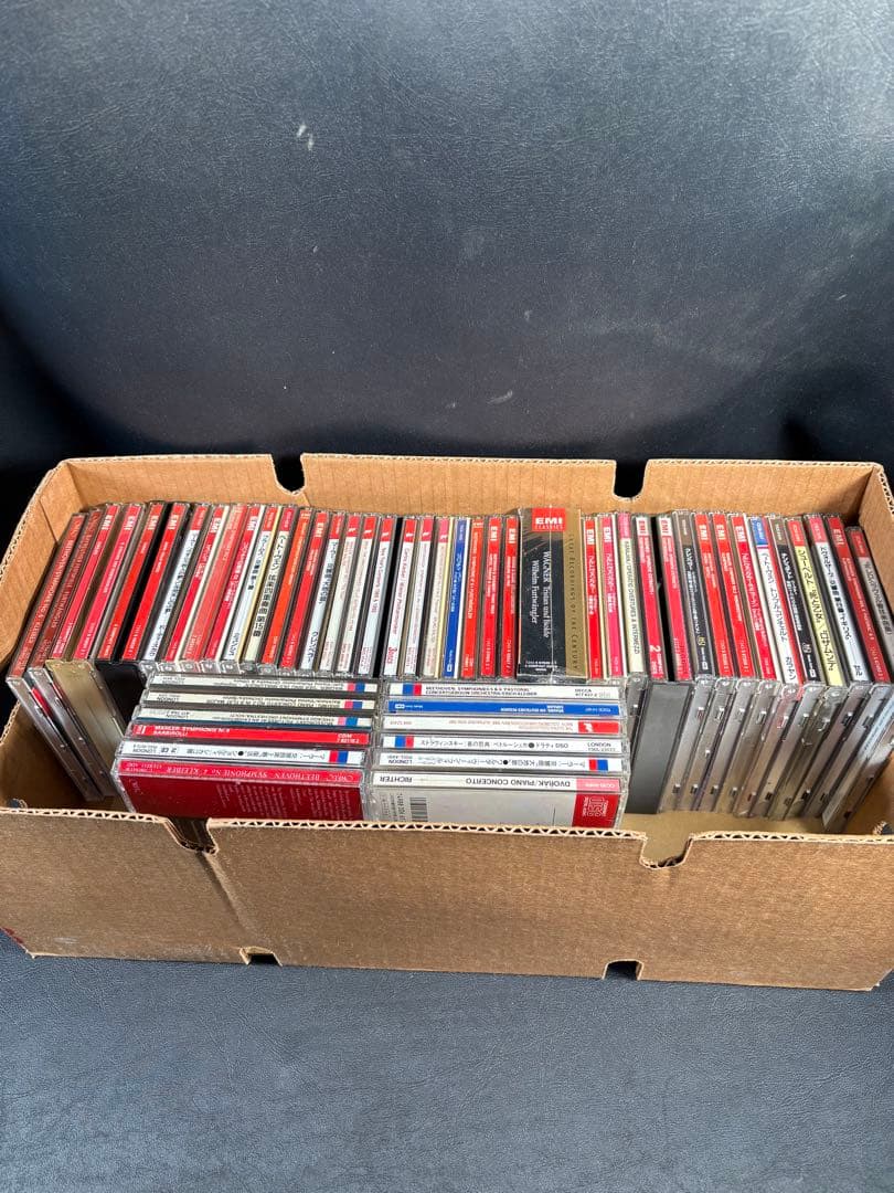 C063 クラシックCD 大量まとめ売り 約50枚 フルトヴェングラー、カラヤン C063 クラシックCD 大量まとめ売り 約50枚 フルトヴェングラー