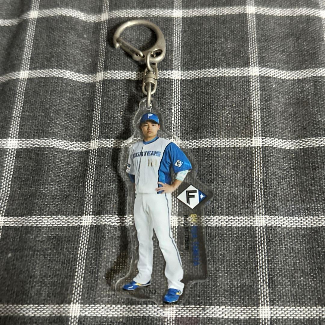 田宮裕涼選手 アクリルキーホルダー - メルカリ