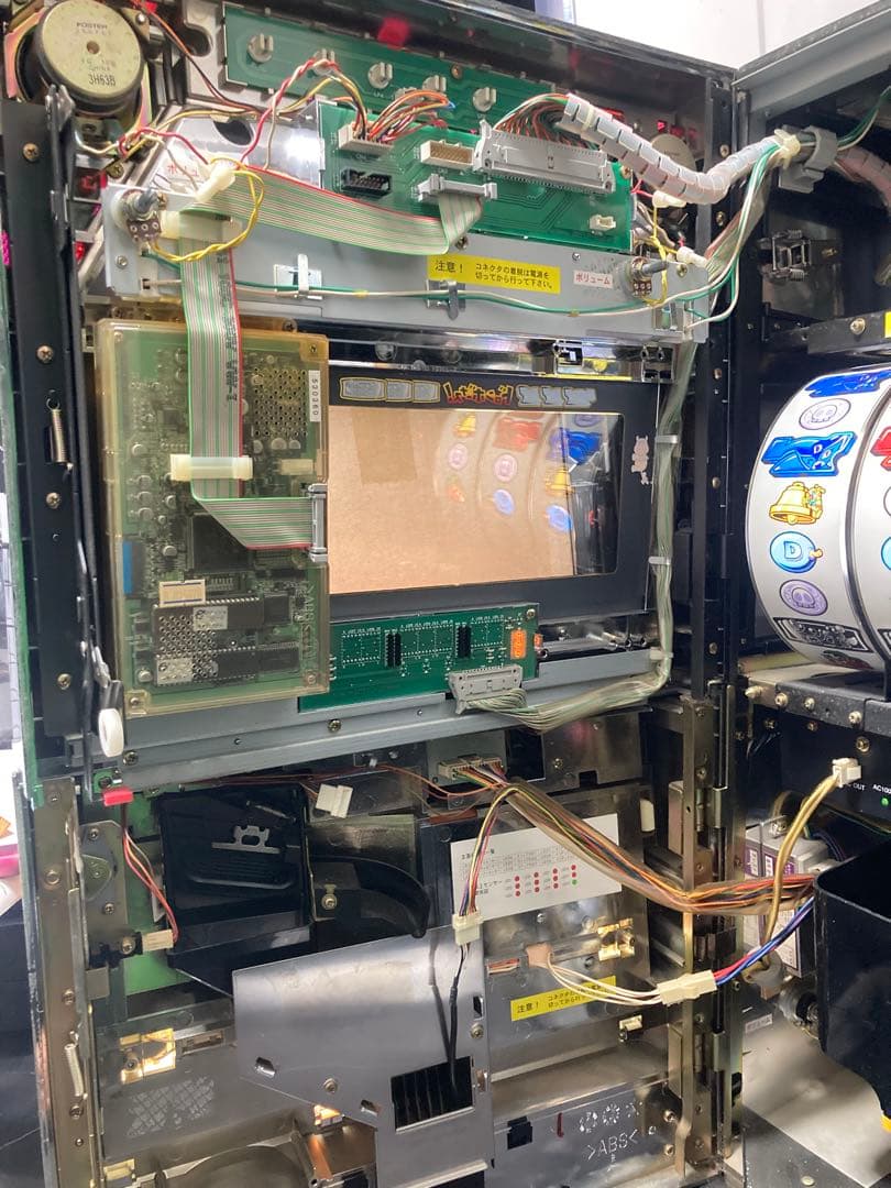 パチスロ実機 ドロンジョ コイン不要機 ボリューム 設定、ドアキー 4号機