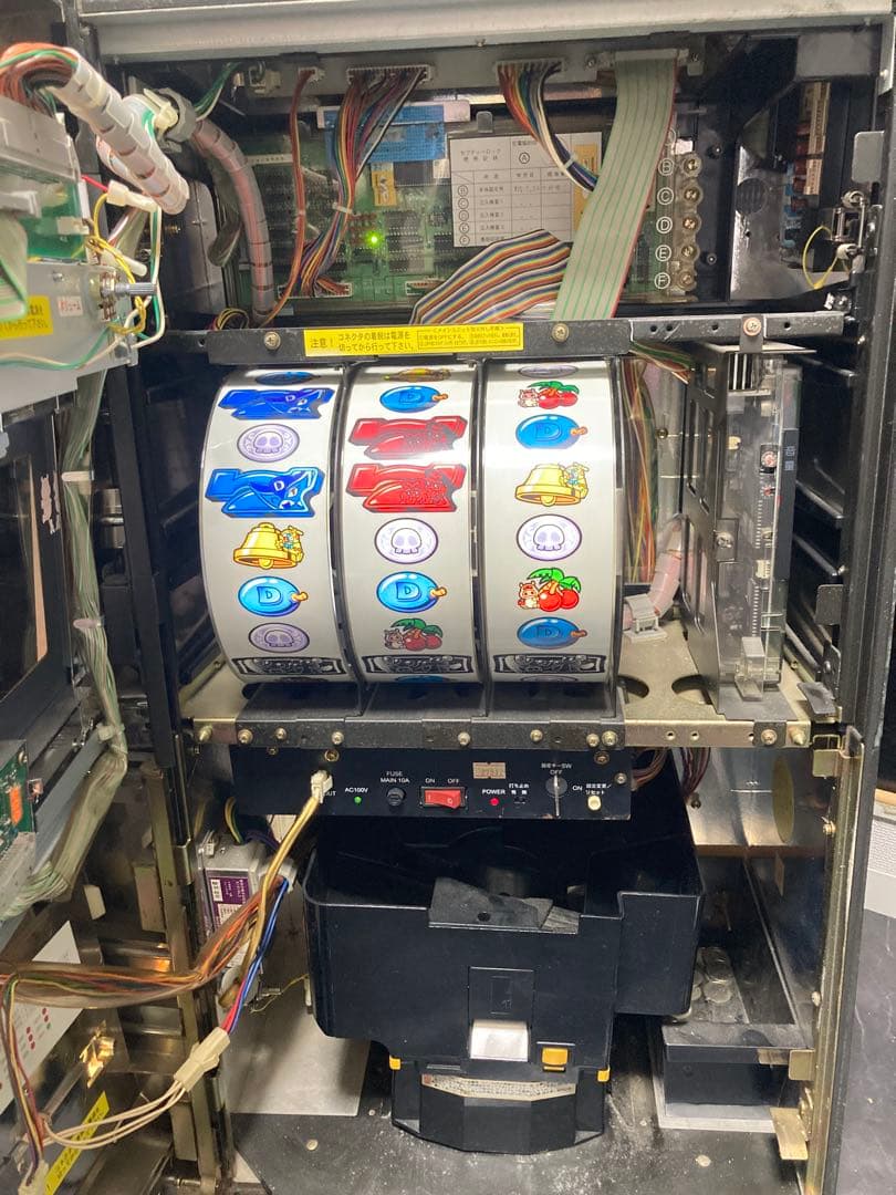 パチスロ実機 ドロンジョ コイン不要機 ボリューム 設定、ドアキー 4号機