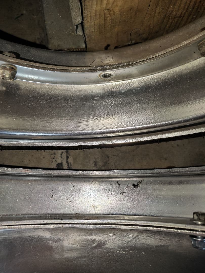 シャリー 　より取り外し　4本ハブ用　3.5j? 送料込み　タイヤ付き