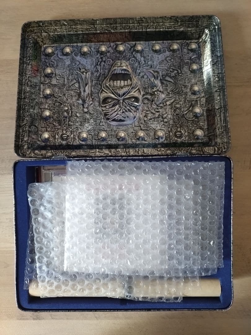 Iron Maiden エディ 金属製ケース