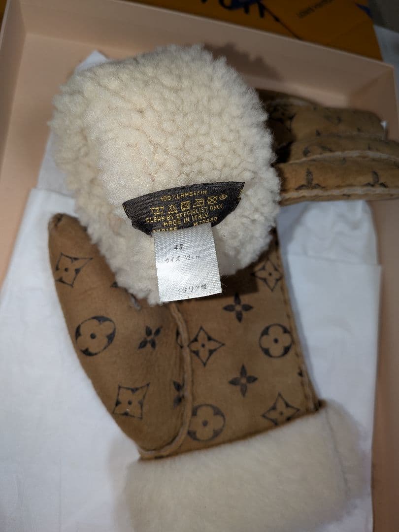 Louis Vuitton モノグラム シープスキン手袋 Mサイズ(22センチ)