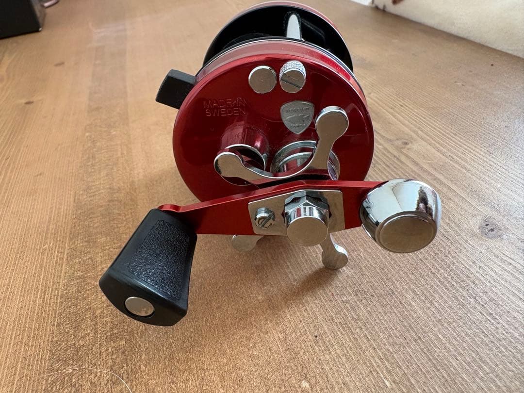 アブガルシア アンバサダー 2500c レッド ポパイ - メルカリ