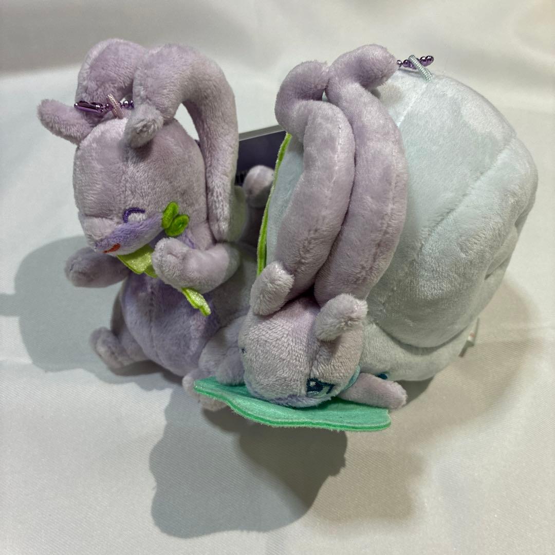 磁石でくっつくペアマスコット にたものどうし ヌメルゴン