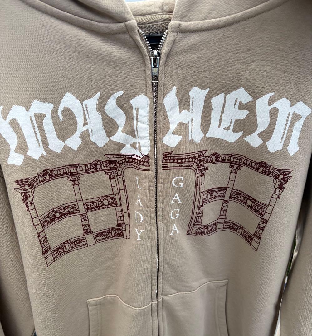 新品 レディガガ Mayhem Ball ジップパーカー サイズM - メルカリ