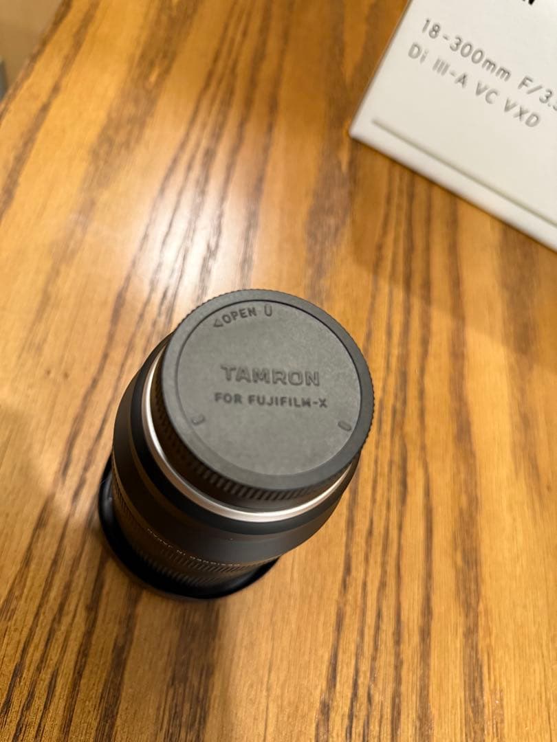 【美品】TAMRON 18-300mm F3.5-6.3 fuji Xマウント