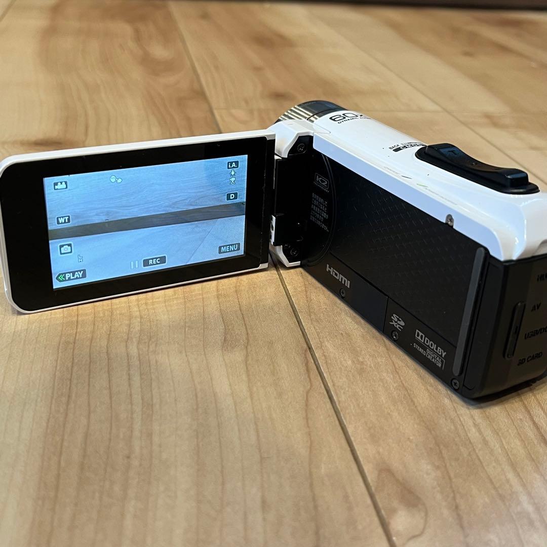 《送料込》JVCケンウッド ビデオカメラ　防水　GZ-R300-W 充電器等