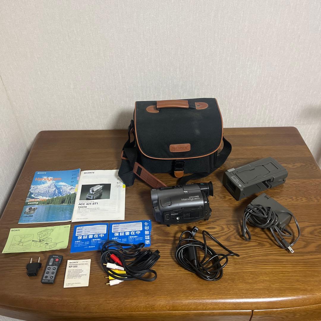 ジャンク】SONYソニービデオカメラレコーダーCCD-TR3 videoHi8 - メルカリ