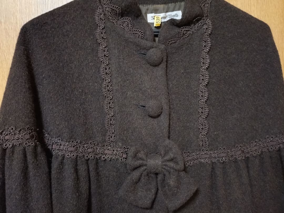 イノセントワールド リボンレーススタンドカラーマント ケープ イノワ