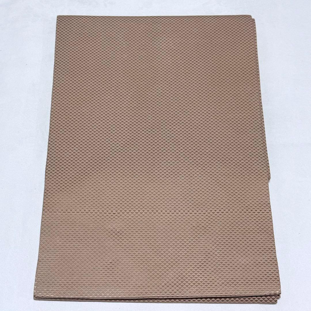 名古屋帯】 南天の花丸 落款入り 正絹 シンプル ベージュ 桜鼠色 K