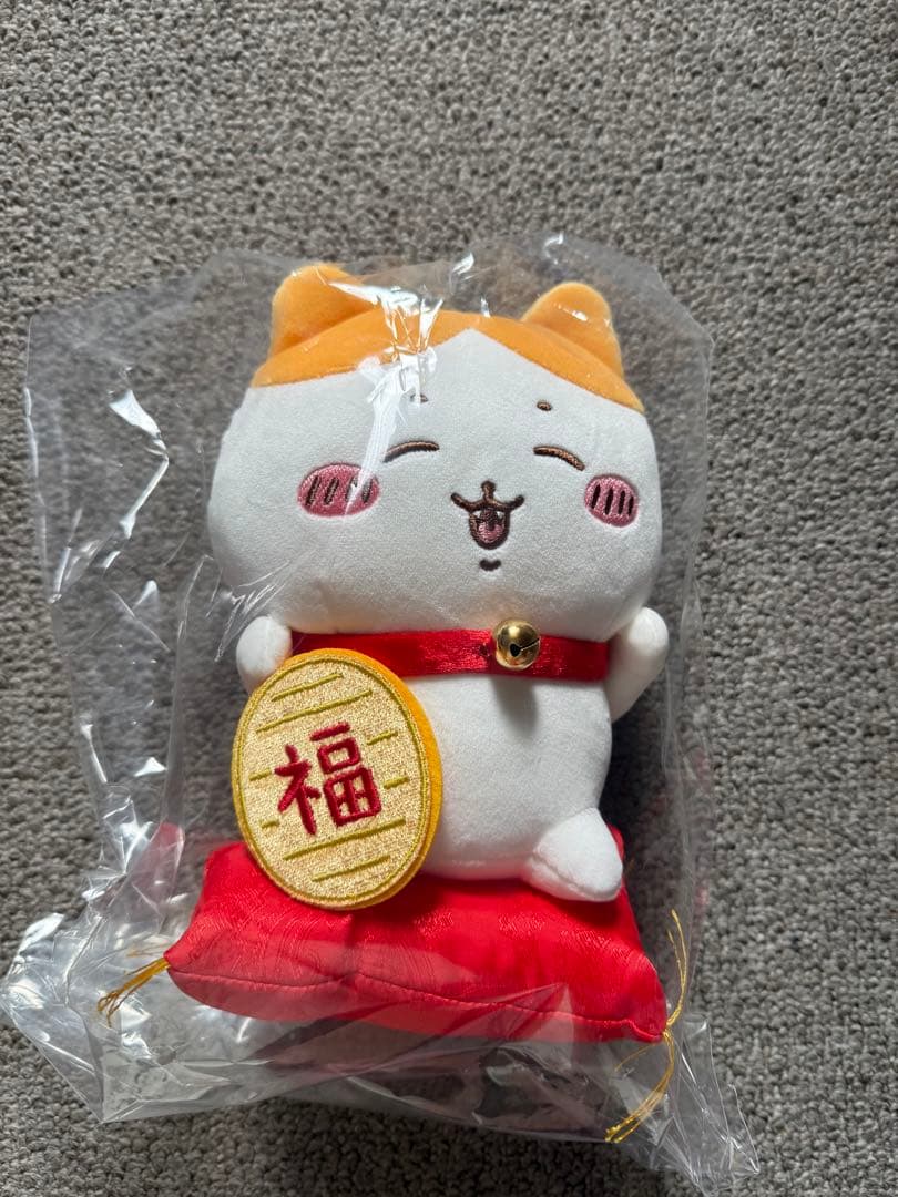 ちいかわ 招福！ハチワレ ぬいぐるみS - メルカリ