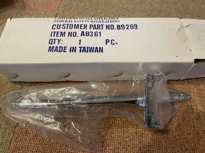 インパラ63.64クーペ　ルームミラーブラケット 63〜66 インパラ/ベルエア ルームミラー クローム シボレー 64 65