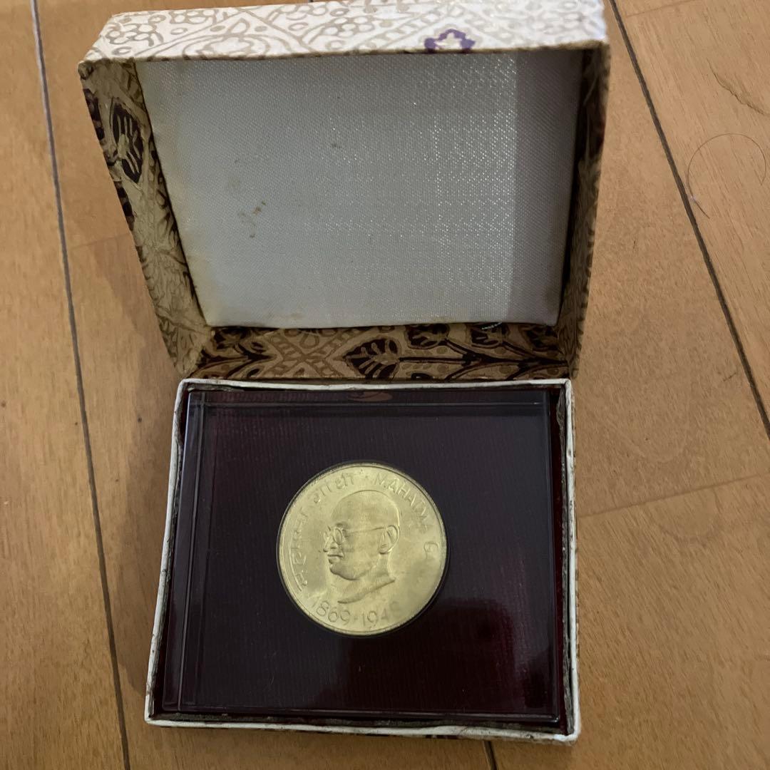 インド10ルピー銀貨 ガンジー クリスタルペーパーウエイト - メルカリ