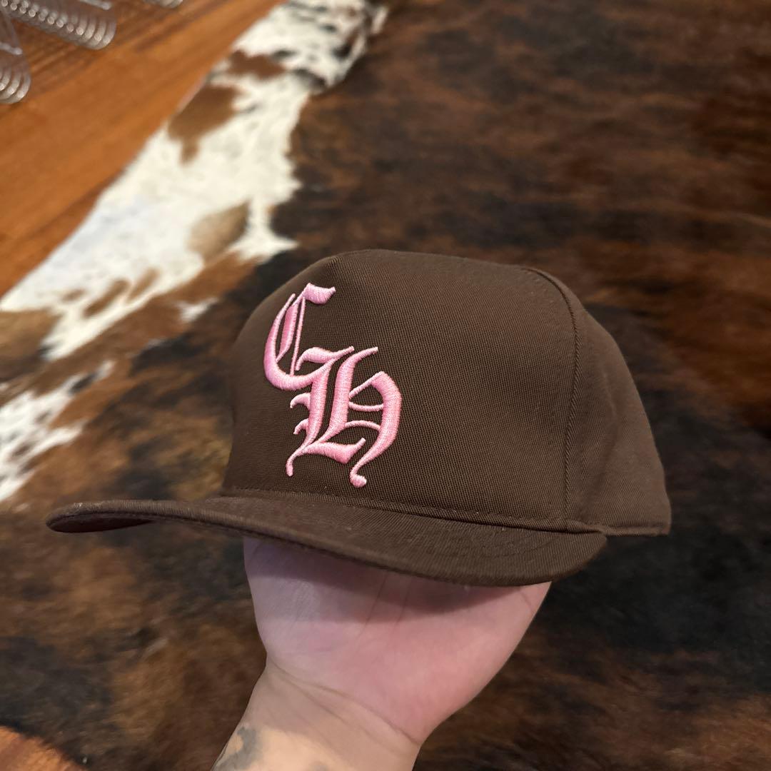 新品]CHROME HEARTS ブラウンキャップ - メルカリ