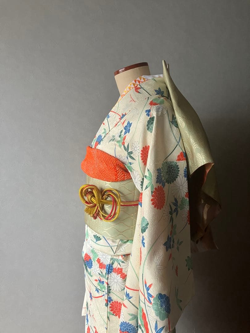 しつけ糸付き新品 小振袖 菊花小紋 単品 洗える着物 - メルカリ