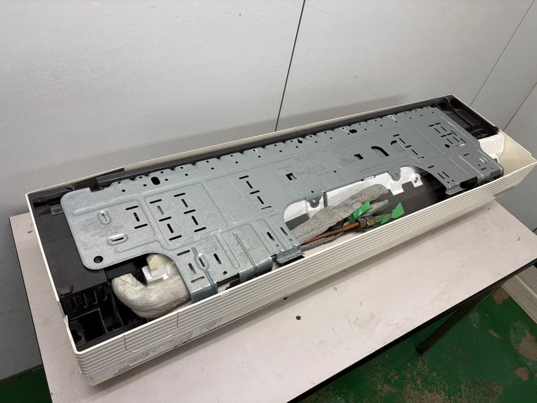 ジャンク品 26畳用 業務用壁掛けエアコン FAP80DG(室内機のみ) - メルカリ