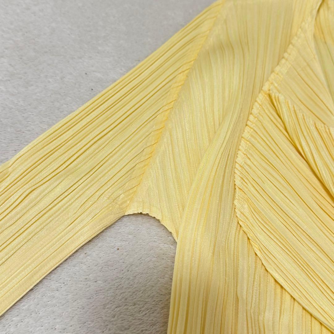 極美品✨PLEATS PLEASE ノーカラー ベルト イエロー プリーツ - メルカリ