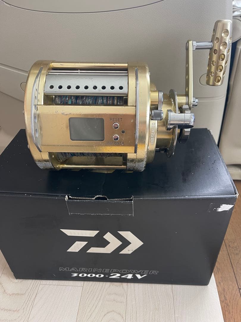 カ*ル様 Daiwa マリンパワー3000-24V ジャンク - メルカリ