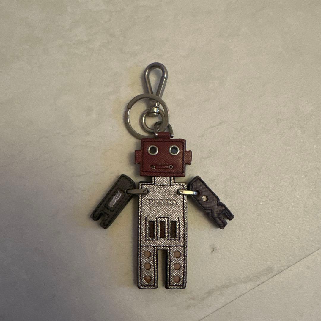 《美品》PRADA プラダ ロボットチャーム キーホルダー 2AR240