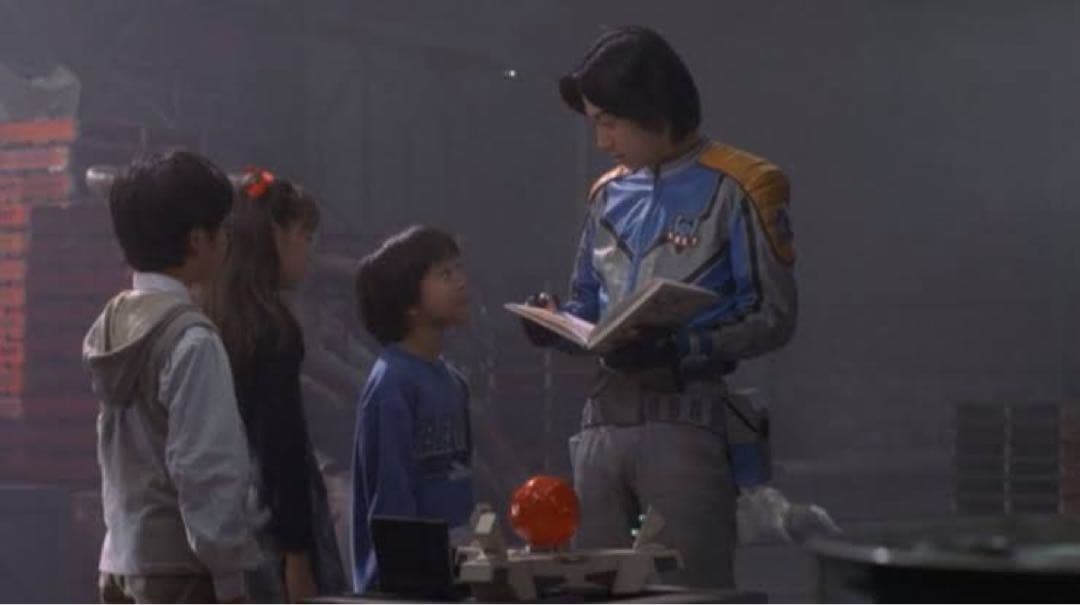 ガリバー旅行記 ウルトラマンガイア 超時空の大決戦 ウルトラマン