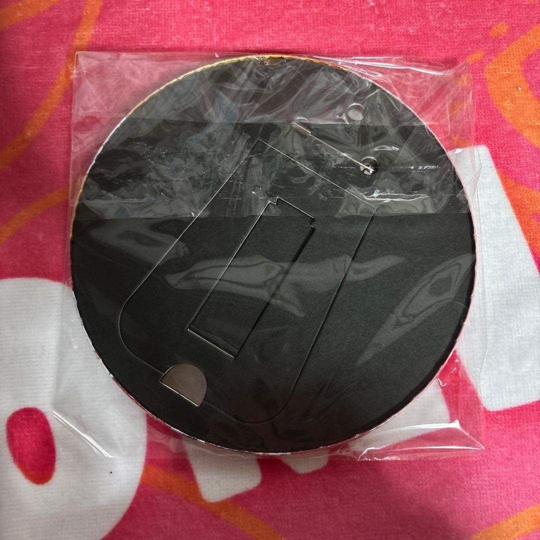 すとぷり るぅと ふぁみこれ A賞 BIG缶バッジ - メルカリ