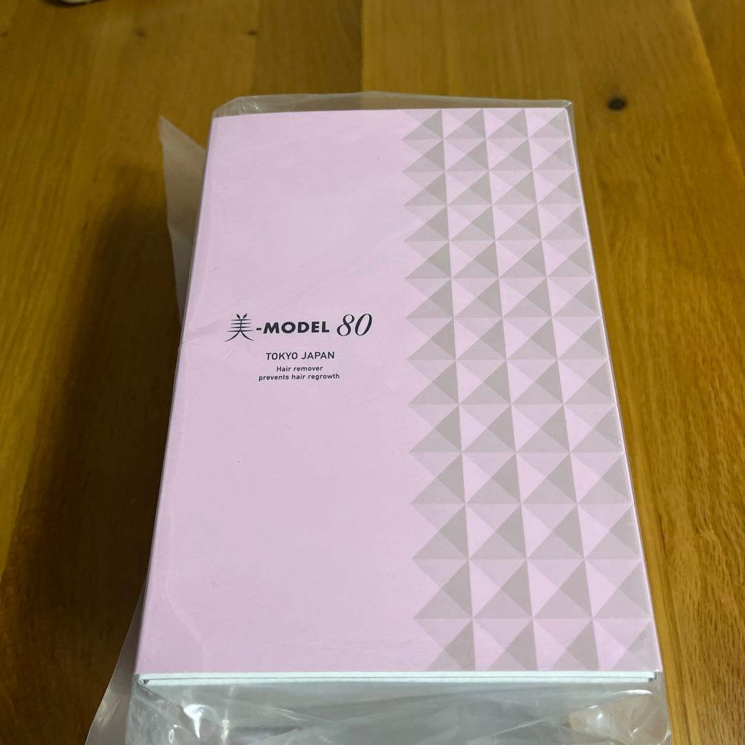 【新品未使用】脱毛器《光美容器/光脱毛器》美-MODEL80