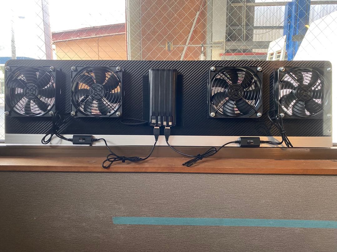 車両用換気ファンシステム 4ファン　エブリイ　キャンピングカー　換気扇 ck-fan8000_01.jpg