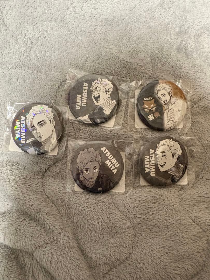 ハイキュー 宮侑 缶バッジ 5個セット - メルカリ