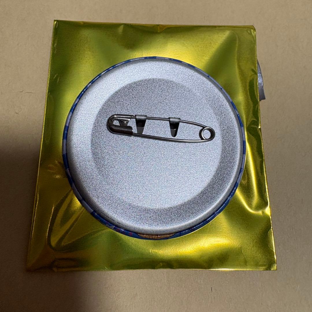 即購入可】星街すいせい ランダム箔押し缶バッジ 正月衣装ver. - メルカリ