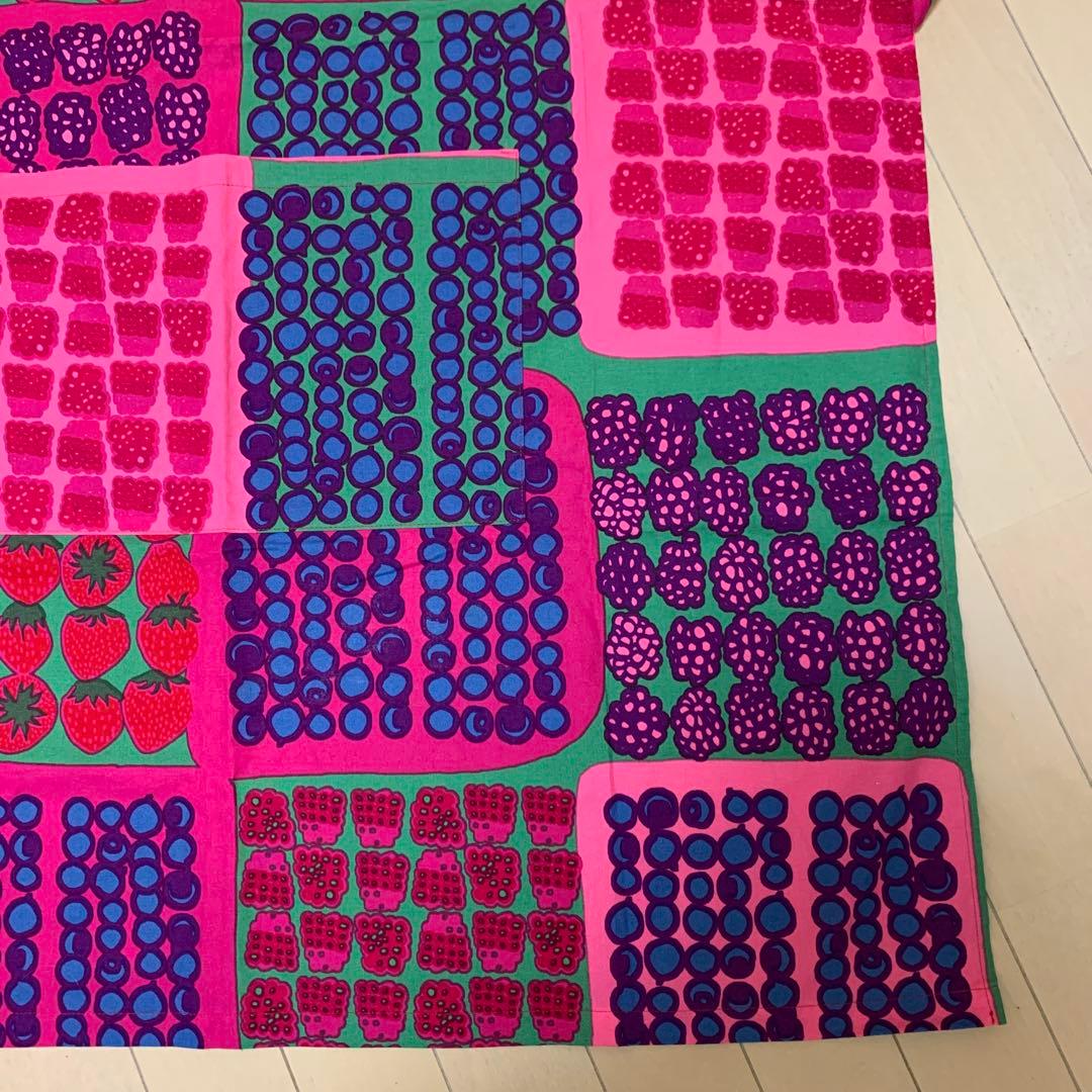 新品未使用 マリメッコ エプロン ムンモランマルヤット 廃盤品 希少