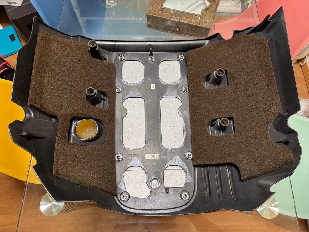 HEMI 5.7L V8 エンジンカバー