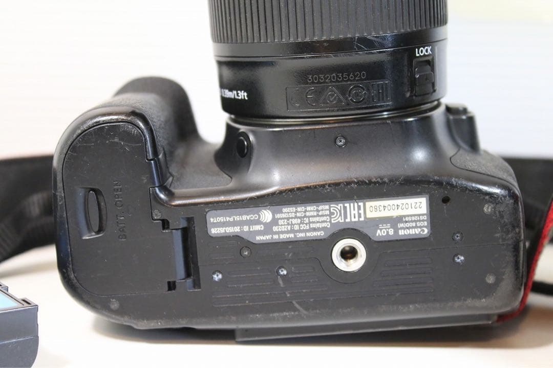 ジャンク品Canon EOS 80D EF-S18-135mm TAMRON 付