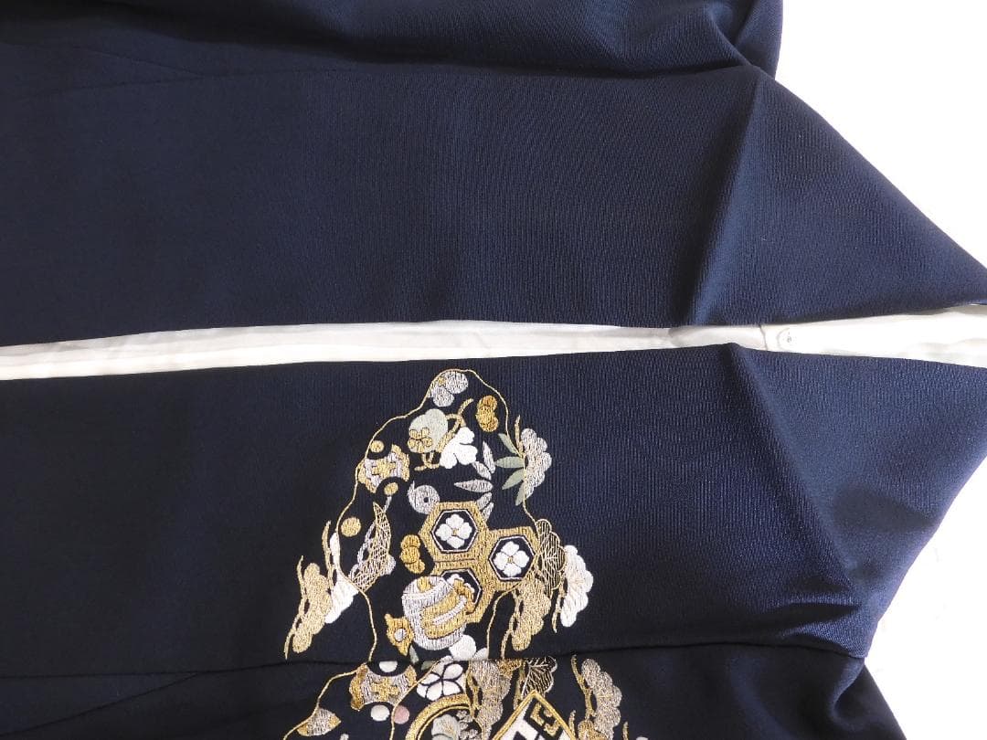正絹・豪華な宝尽くし刺繍入り訪問着・一ツ紋・共八掛 - メルカリ